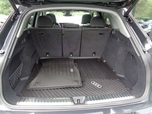 Used 2025 Audi Q5 Premium w/ Convenience Package AWD/4WD image 16