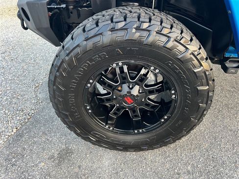 Used 2015 Jeep Wrangler Unlimited Sport image 11