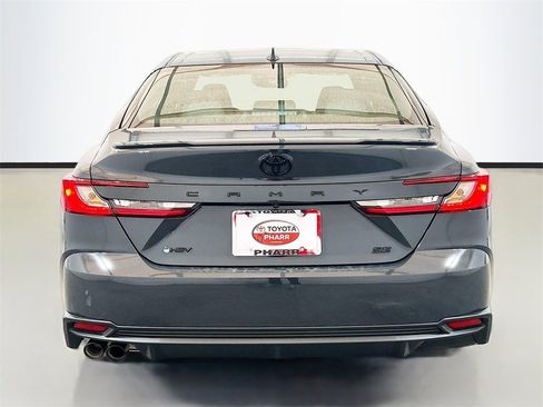 New 2026 Toyota Camry SE image 5