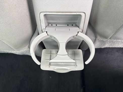 Used 2013 Toyota Corolla LE image 25