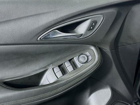 Used 2025 Buick Encore GX Preferred image 15