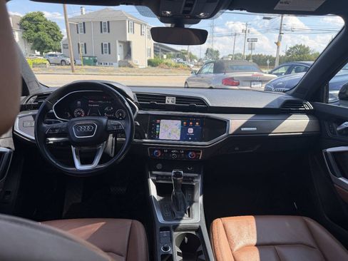 Used 2019 Audi Q3 2.0T Premium Plus w/ Premium Plus Package AWD/4WD image 25