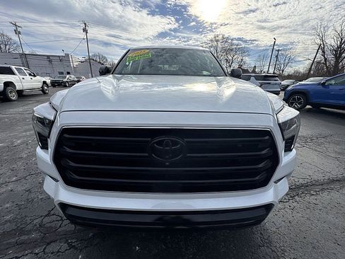 Used 2025 Toyota Sequoia Limited image 27