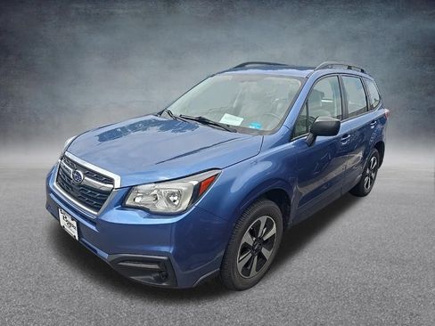 Used 2017 Subaru Forester 2.5i w/ Alloy Wheel Package AWD/4WD image 4