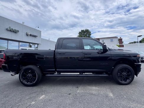 Certified 2026 RAM 2500 Big Horn AWD/4WD image 9