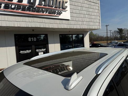 Used 2023 Chevrolet Tahoe Premier image 12