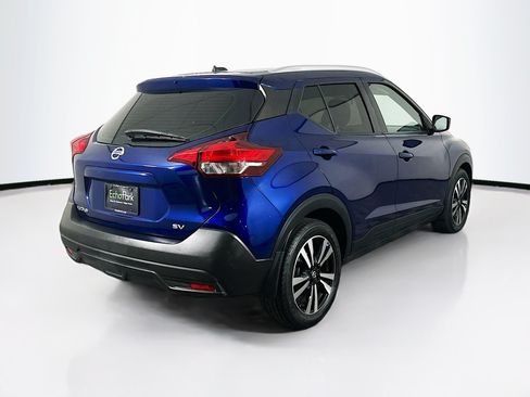 Used 2019 Nissan Kicks SV FWD image 9