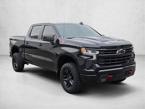 Used 2023 Chevrolet Silverado 1500 LT Trail Boss image 3