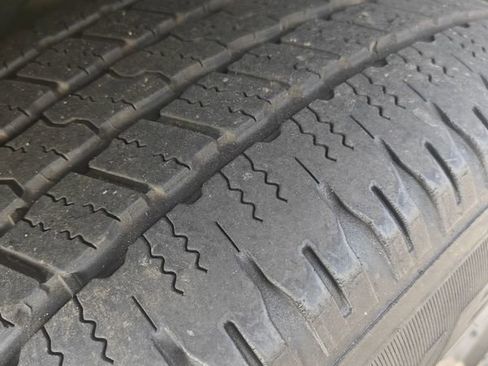 Used 2021 Chevrolet Suburban LT image 36