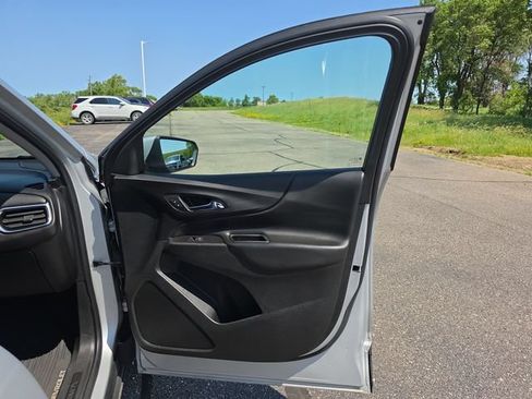 Used 2020 Chevrolet Equinox LT AWD/4WD image 30