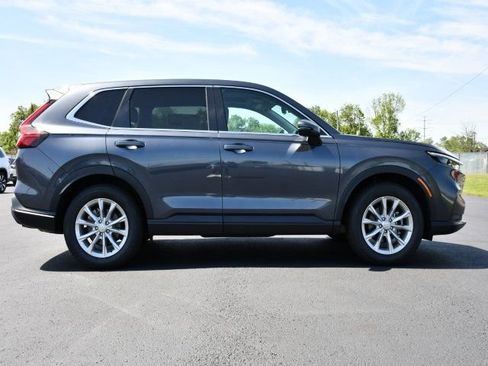 Used 2025 Honda CR-V EX image 8