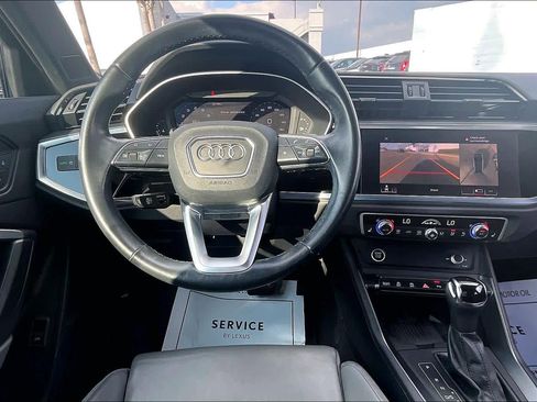 Used 2021 Audi Q3 2.0T Premium Plus w/ Premium Plus Package image 5