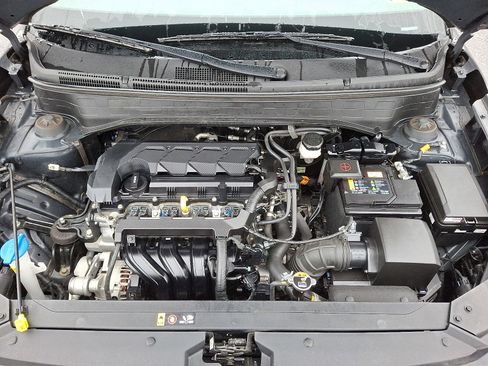 Certified 2023 Hyundai Venue SEL image 29