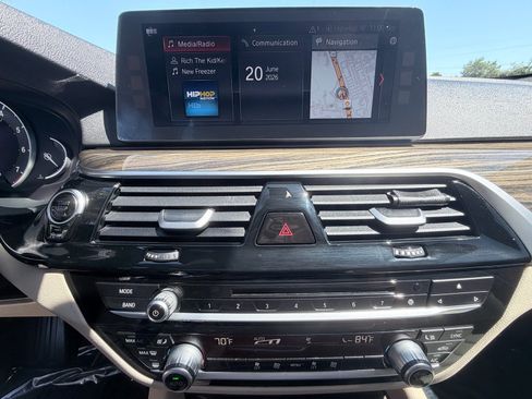 Used 2018 BMW 530i RWD image 15
