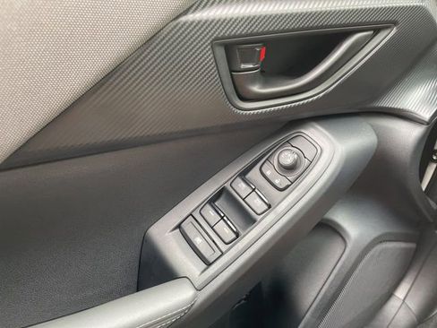 Used 2025 Subaru Crosstrek 2.0i Premium image 23