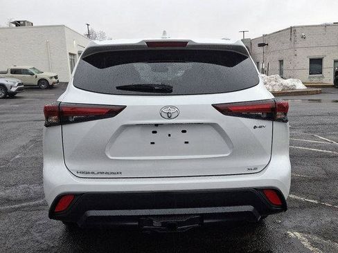 Certified 2026 Toyota Highlander XLE image 25