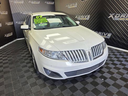 Used 2009 Lincoln MKS AWD image 3