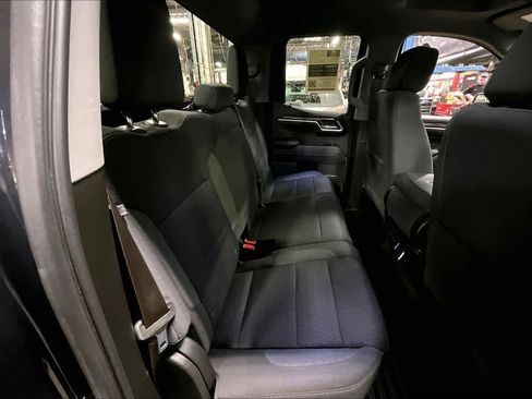 Used 2023 GMC Sierra 1500 Elevation image 17