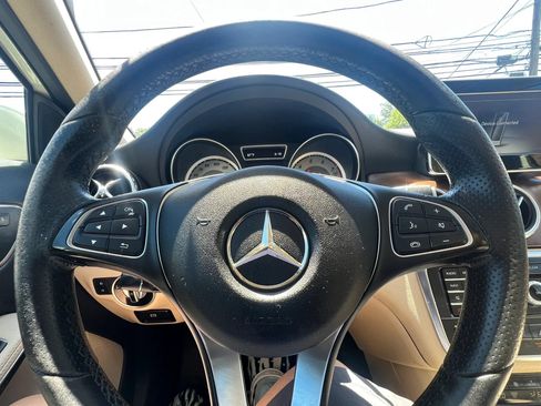 Used 2017 Mercedes-Benz GLA 250 4MATIC w/ Premium Package image 25