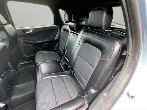 Used 2024 Ford Escape ST-Line w/ Tech Pack #1 AWD/4WD image 18