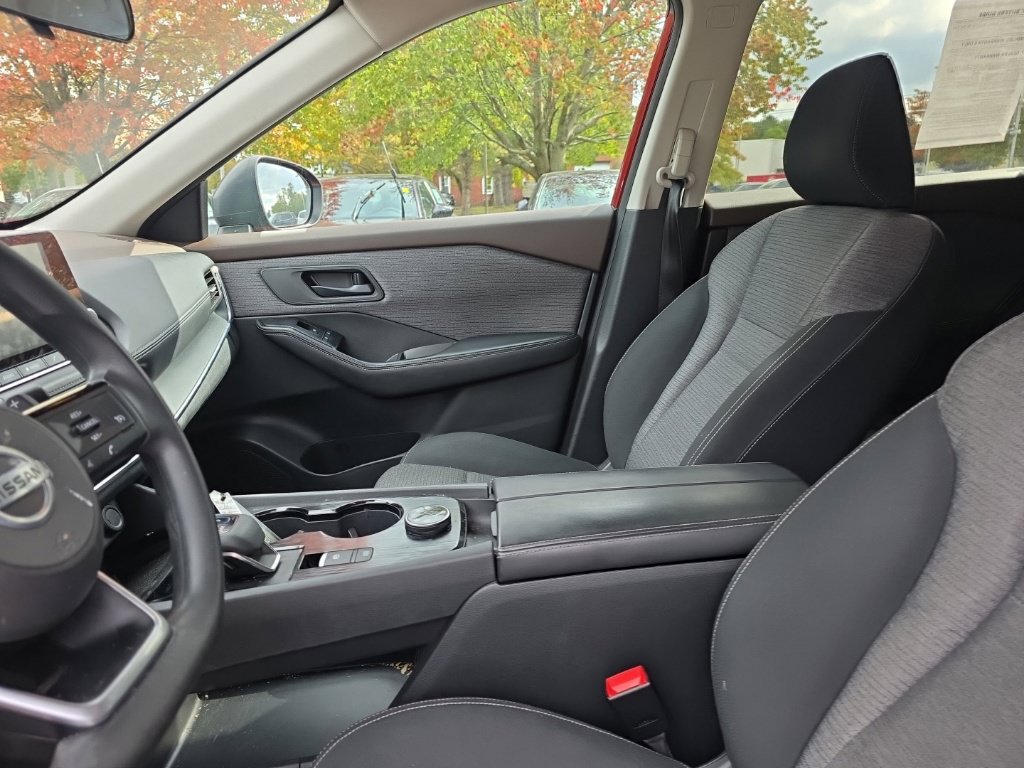 Used 2021 Nissan Rogue S AWD/4WD image 23