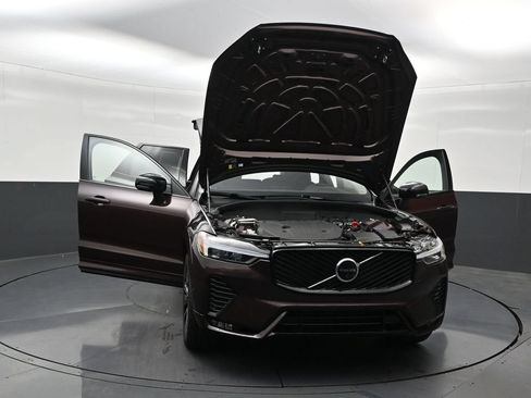 Used 2026 Volvo XC60 B5 Plus AWD/4WD image 36