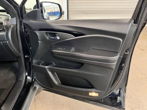 Used 2021 Honda Ridgeline Black Edition image 10