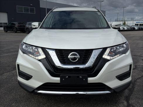 Used 2019 Nissan Rogue SV AWD/4WD image 3