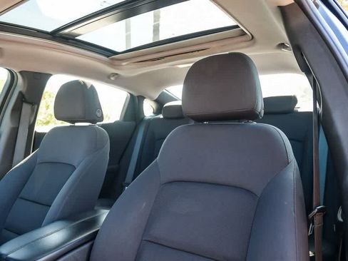 Used 2022 Chevrolet Malibu LT FWD image 18