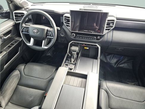 Used 2022 Toyota Tundra Platinum AWD/4WD image 30
