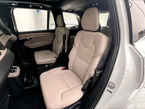 New 2026 Volvo XC90 T8 Plus image 18