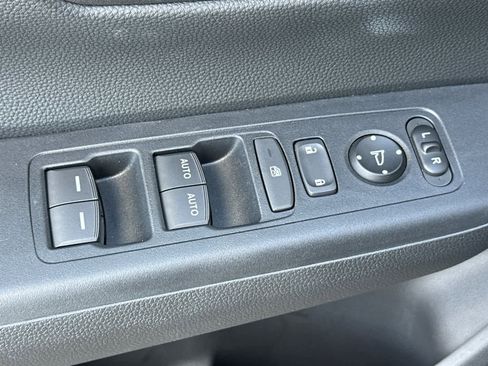 Certified 2025 Honda CR-V Sport image 12