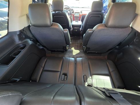 Used 2012 Cadillac Escalade 2WD image 17
