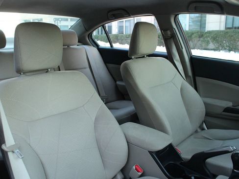 Used 2012 Honda Civic LX image 27