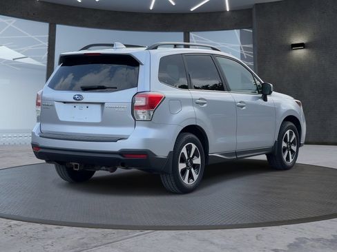 Used 2017 Subaru Forester 2.5i Premium w/ Protection Package #1 AWD/4WD image 4