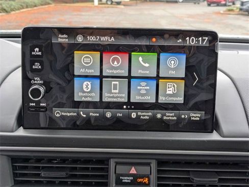 New 2025 Honda Pilot Touring image 13