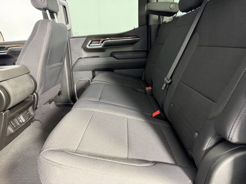 Used 2024 GMC Sierra 1500 SLE w/ X31 Off-Road Package image 25