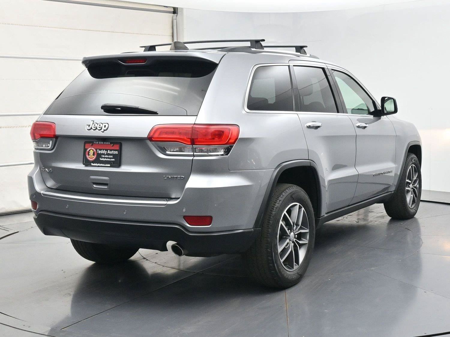 Used 2018 Jeep Grand Cherokee Limited AWD/4WD image 26