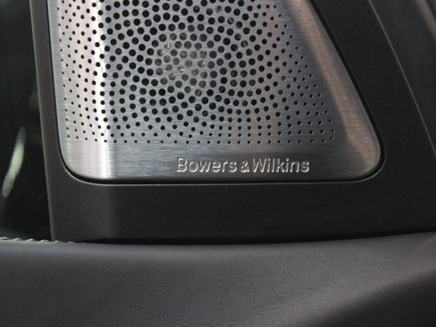 Used 2021 BMW X5 M w/ Competition Package image 88