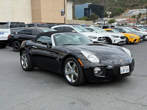Used 2009 Pontiac Solstice GXP w/ Premium Package RWD image 11