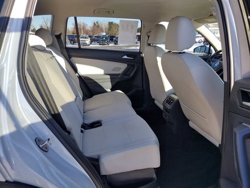 Used 2018 Volkswagen Tiguan SEL image 10