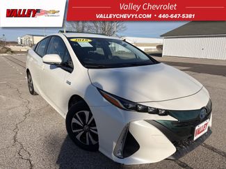Used 2018 Toyota Prius Prime Premium video 1