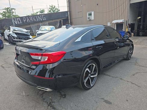 Used 2019 Honda Accord Sport image 3