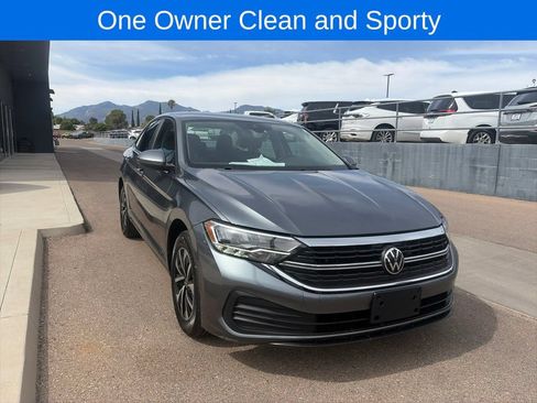 Used 2024 Volkswagen Jetta S FWD image 3