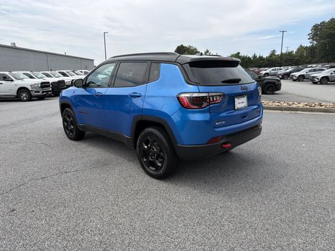 Used 2024 Jeep Compass Trailhawk AWD/4WD image 6