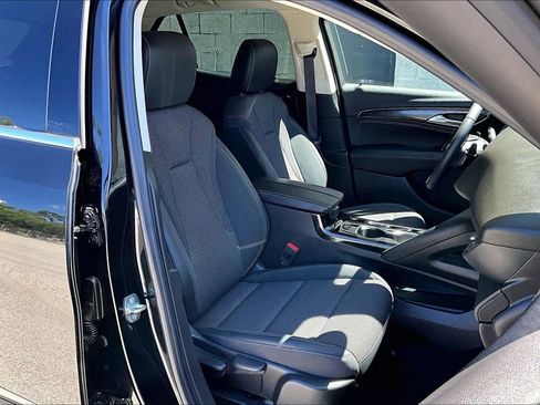 Used 2023 Buick Envision Preferred FWD image 7