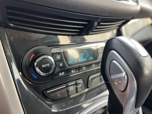 Used 2016 Ford C-MAX SEL w/ Equipment Group 302A FWD image 30