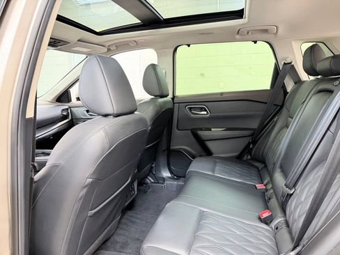 Used 2023 Nissan Rogue Platinum w/ Platinum Premium Package FWD image 20