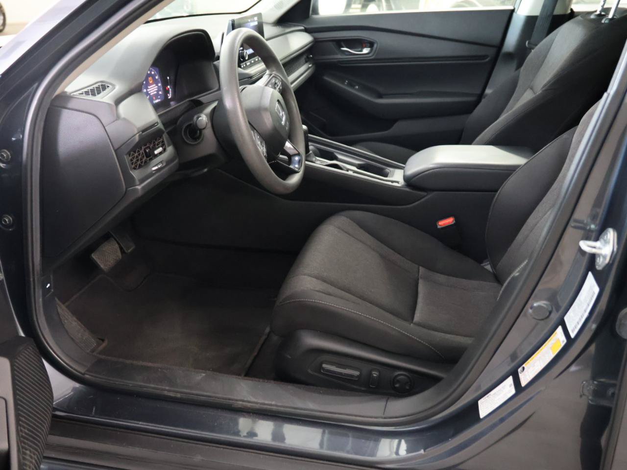 Used 2024 Honda Accord EX image 31
