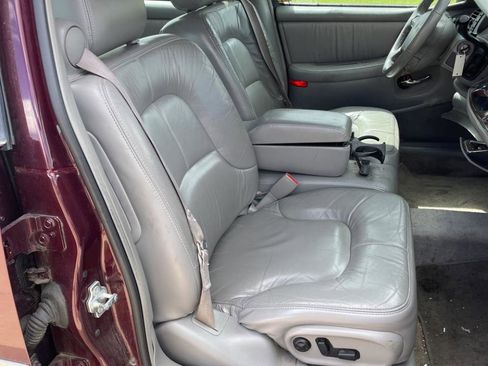 Used 2005 Buick Park Avenue FWD image 12